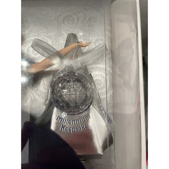 Vintage 2000 Mattel Millennium Princess Barbie Doll NIB Keepsake Hallmark - Picture 3 of 10